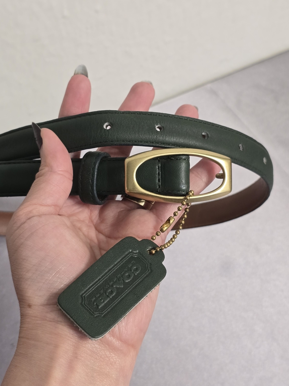 COACH Women’s Bottle Green Leather Belt with Gold Buckle - Picture 4 of 8